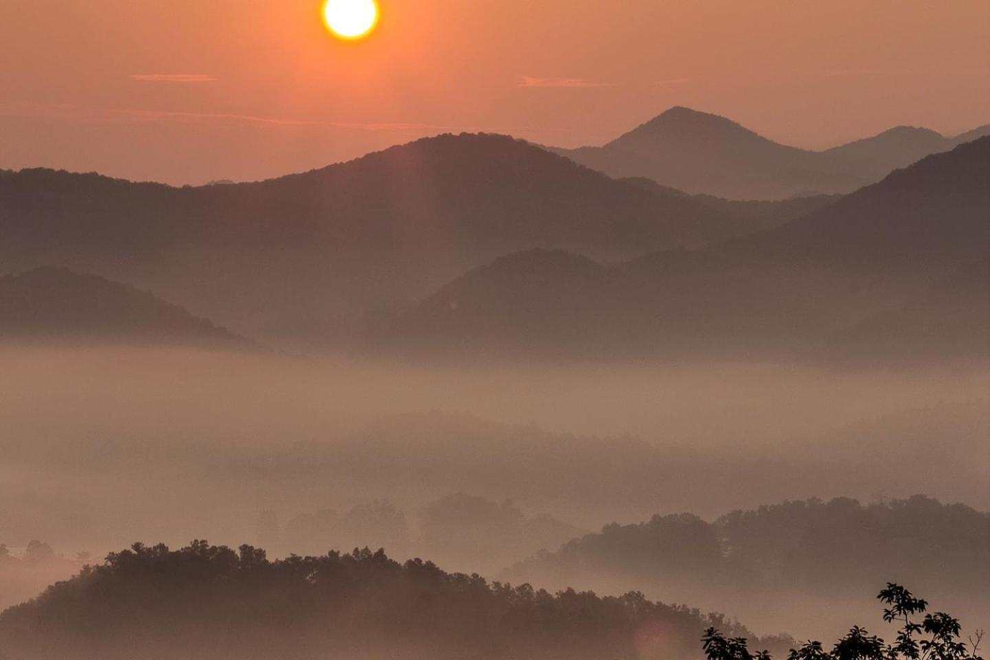 Vila Views I Mins To Dollywood I Hot Tub I Pool Table Sevierville Exteriér fotografie