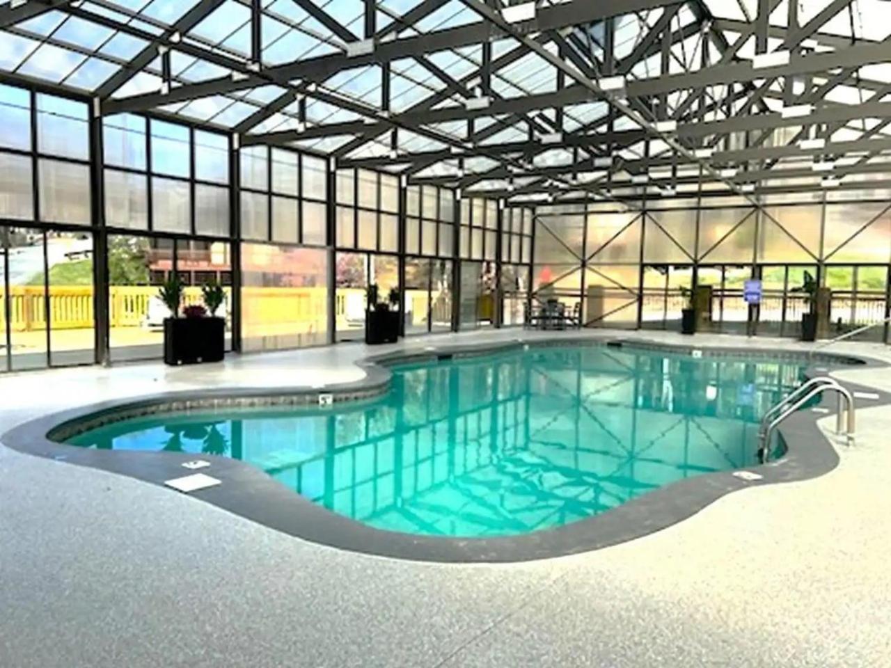 Vila Views I Mins To Dollywood I Hot Tub I Pool Table Sevierville Exteriér fotografie